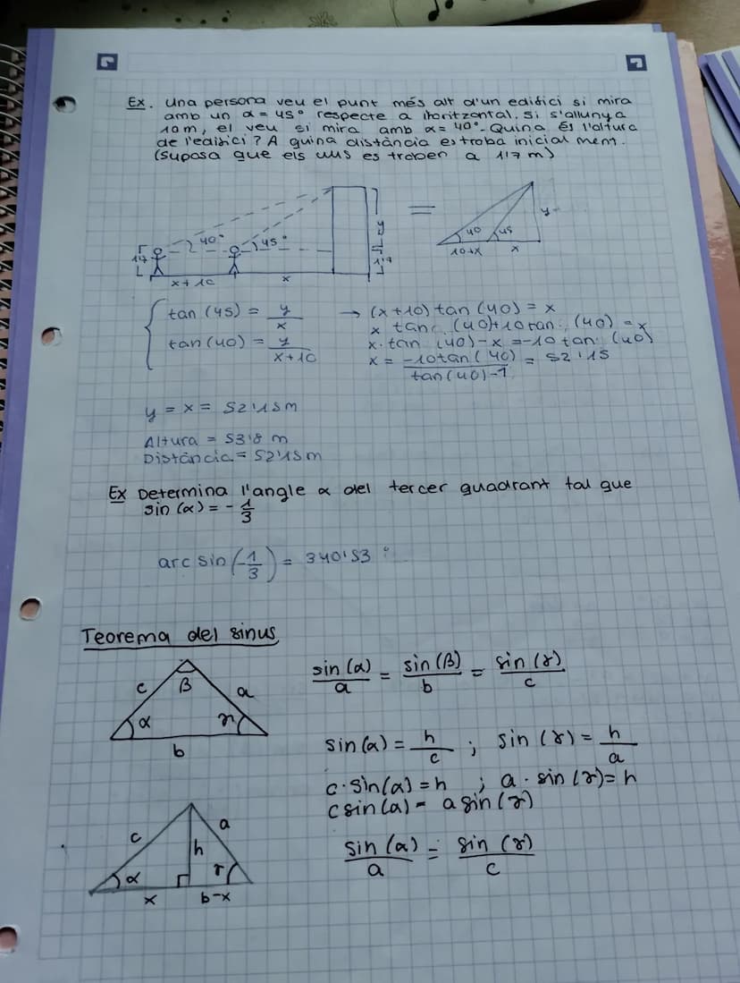 TRIGONOMETRIA
Propietat
l'equació d'una
circunderência de
centre (a, b) i radi
ds:
(x-a)² + (y-b) ² = r²
Aquesta té centre (0, 0) i radi 1. 