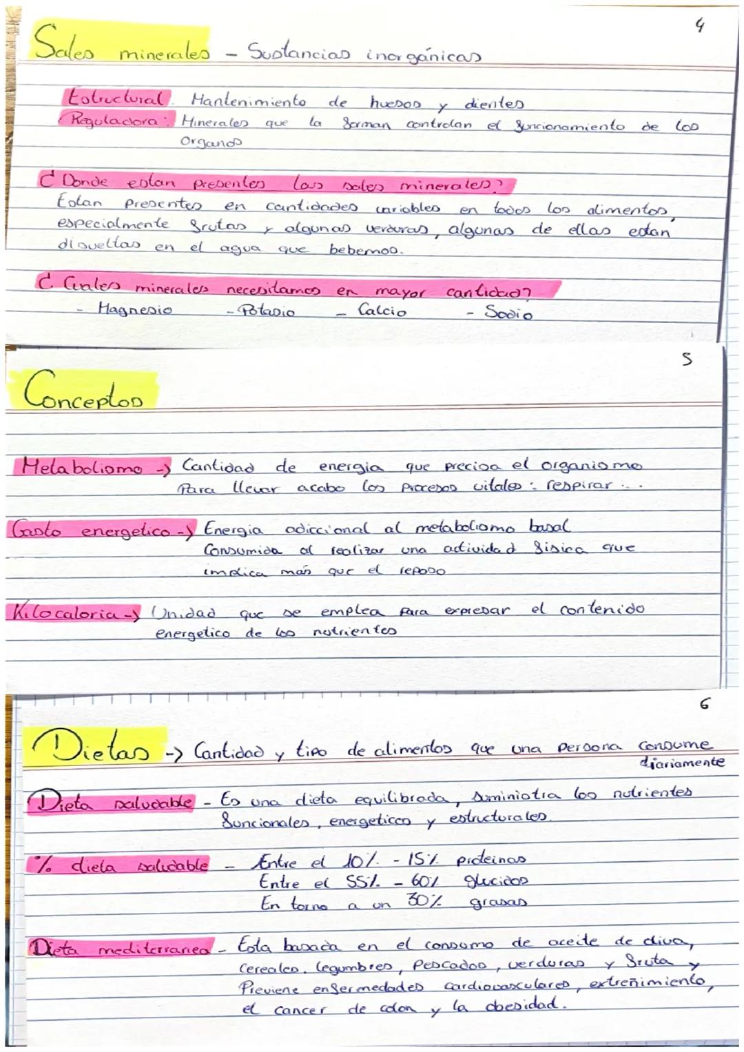 # ¿Diferencia entre nutricion y alimentación?

Alimentación Proceso uoluntario y consciente mediante el que incorporaMeD
alimentos al organi