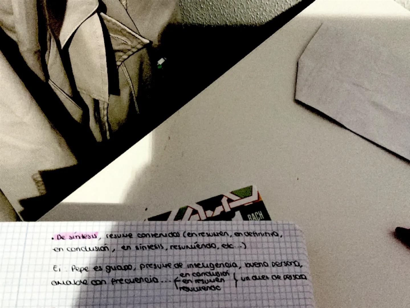 2219125

TEMA 1

1. ELEMENTOS DE LA COMUNICACIÓN
2. LAS FUNCIONES DEL LENGUAJE
3. VARIEDADES DE LA LENGUA
4. RASGOS DEL ANDALUZ
5. EL TEXTO: