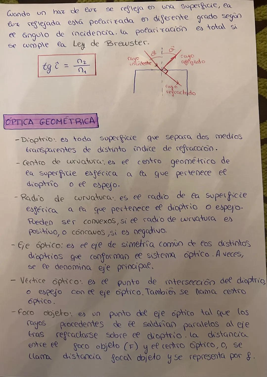 # ONDAS

υπα

Una onda re presenta ee movimiento de propagación de un
perturbación de un punto a otro sin que
exista transporte neto de mate