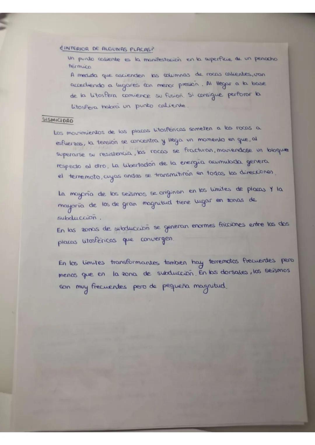 TEMA 7
La tectonica
de placas
nacido en
La litosfera oceánico se crea en las dorsales,
lados. Toda litosfera oceanica ha
las zonas de subduc