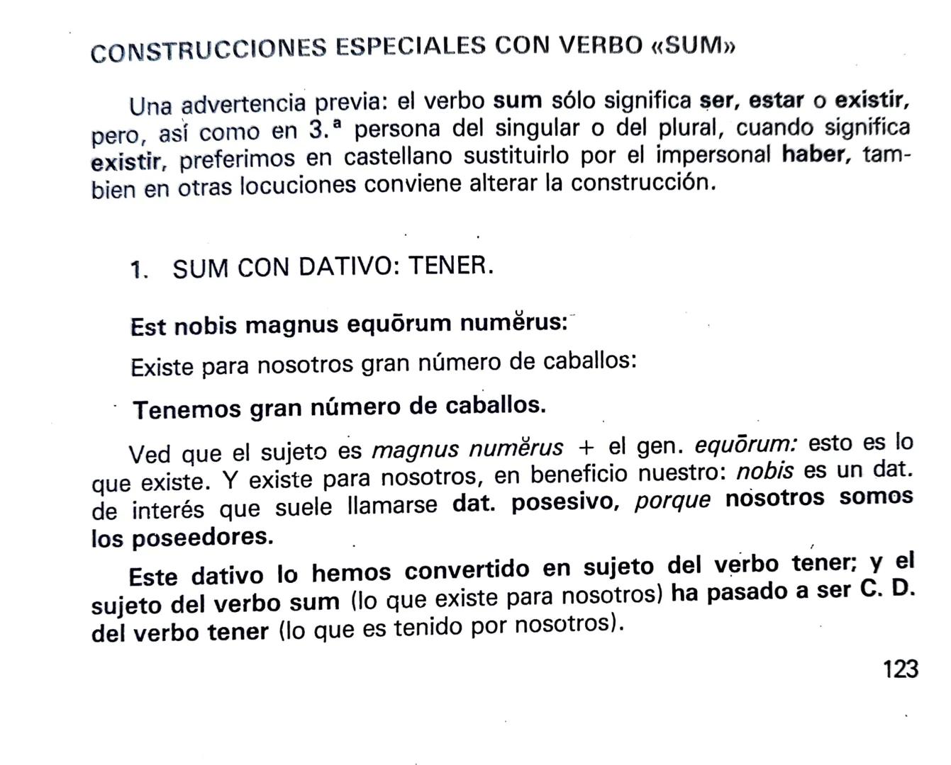 # Los tiempos de presente (recapitulación)
15
SUMARIO: Primera conjugación. Segunda. Tercera. Cuar-
ta.Conjugación mixta. El verbo sum. Co