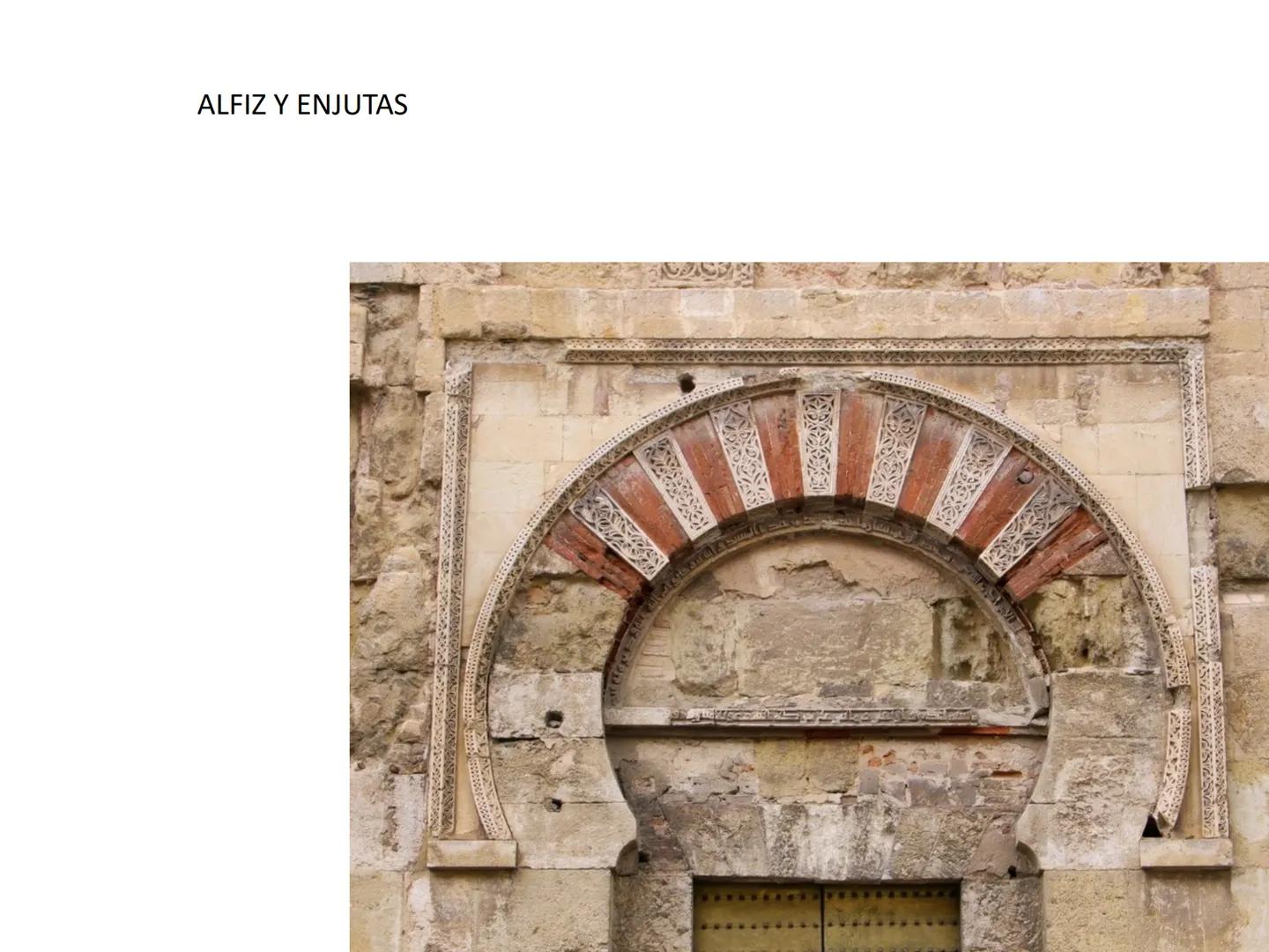 Arte Islámico Mezquita de al-Mutawakkil en Samarra
(¿Zigurat?)
THE MOSQUE
251 Samarra, Great Mosque T
MEZQUITA AZUL (ARTE ISLÁMICO)
SANTA SO